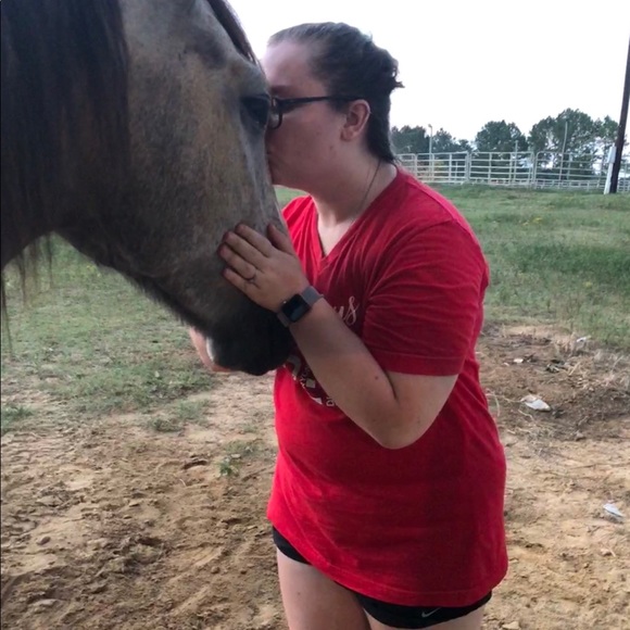 Meet Your Posher - Picture 3 of 7